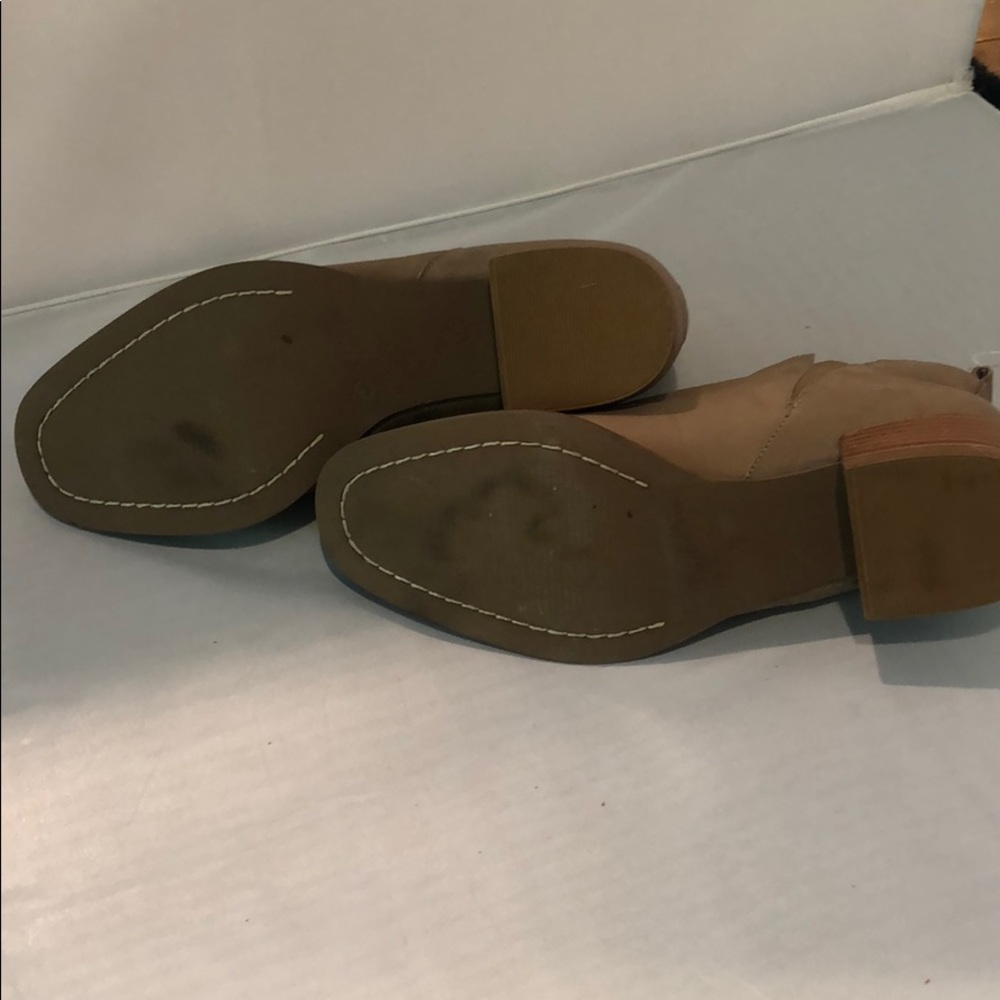 NWOT Anthropologie Seychelle's Tan Chelsea booties - Picture 5 of 8